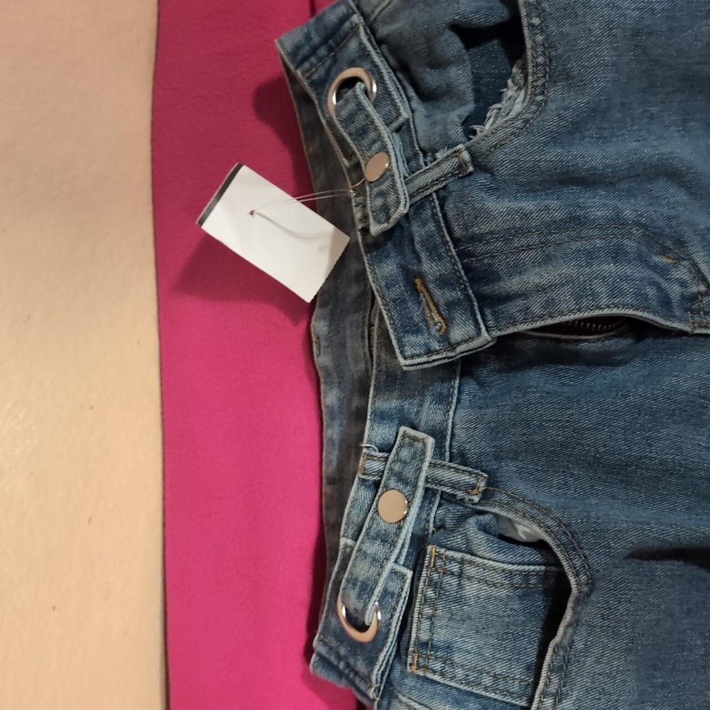 Jeans - Picture 3 of 3